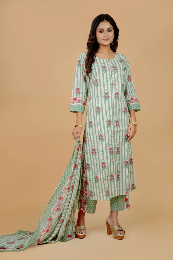 Green Floral Print Kurti Pant Set with Dupatta - Image 3